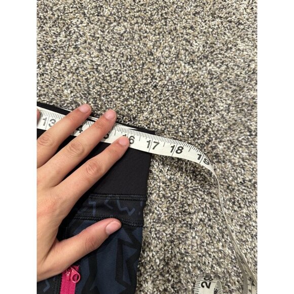 Lululemon 2015 Seawheeze Blue  Design Crops Size 12 18” EUC - Picture 3 of 5